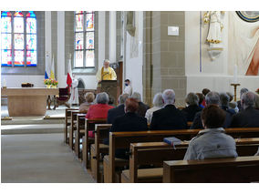 Festgottesdienst für die Kommunionjubilare an Ostermontag (Foto: Karl-Franz Thiede)